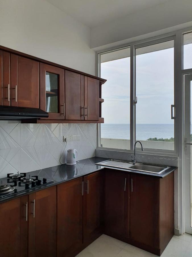 New 2 Bedroom Apartment, 100M Away From The Beach Dehiwala-Mount Lavinia Dış mekan fotoğraf